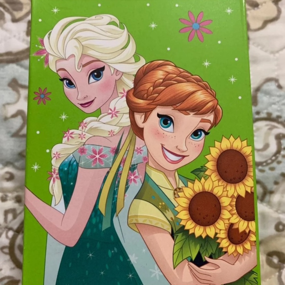 Disney Elsa and Anna MagicBand